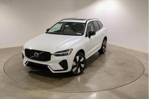 2025 Volvo XC60 Plug-In Hybrid T8 Plus