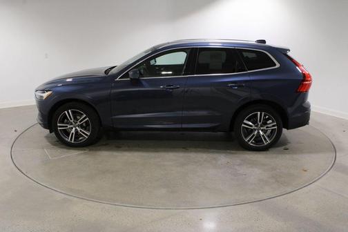 2021 Volvo XC60 T5 Momentum