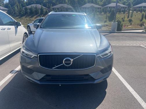 2019 Volvo XC60 T5 Momentum