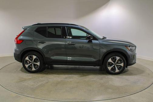 Forest Lake 2026 Volvo XC40 Core, B5 AWD Gas (mild hybrid), Dark