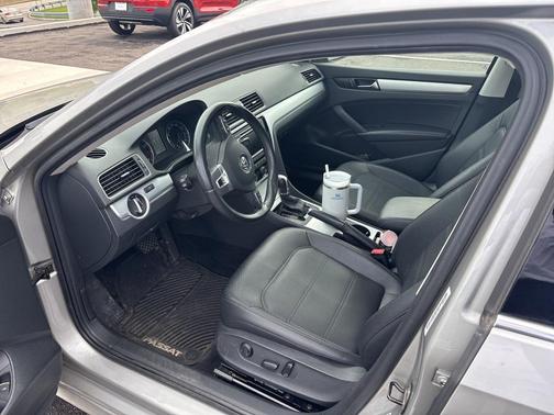 2013 Volkswagen Passat 2.5 SE