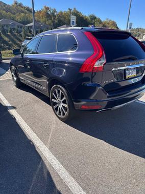 Magic Blue Metallic 2016 Volvo XC60 T6
