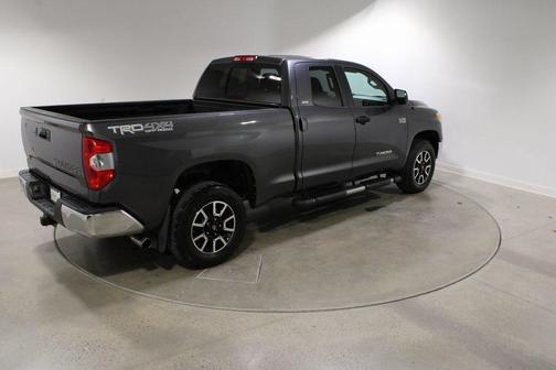 2014 Toyota Tundra SR5