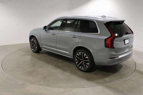 Vapour Grey Metallic 2026 Volvo XC90 Plug-In Hybrid T8 Plus 7-Seater