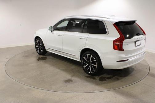 2024 Volvo XC90 B6 Plus Bright Theme 7-Seater