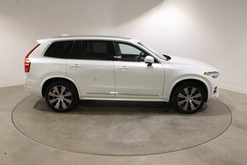 2024 Volvo XC90 B6 Ultimate Bright Theme 7-Seater