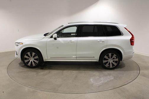 2024 Volvo XC90 B6 Ultimate Bright Theme 7-Seater