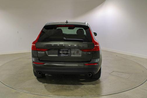 Pine Grey Metallic 2020 Volvo XC60 T5 Momentum