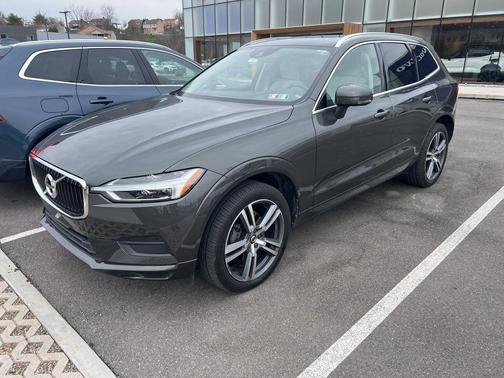 Pine Grey Metallic 2020 Volvo XC60 T5 Momentum