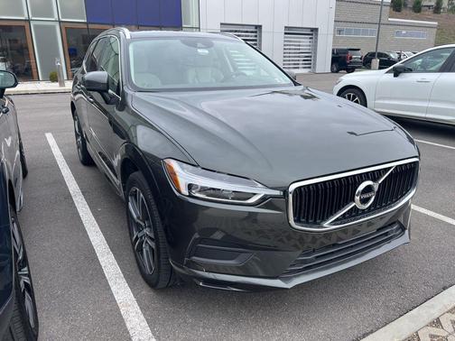 Pine Grey Metallic 2020 Volvo XC60 T5 Momentum