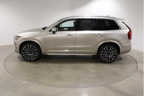 2026 Volvo XC90 B6 Plus 6-Seater