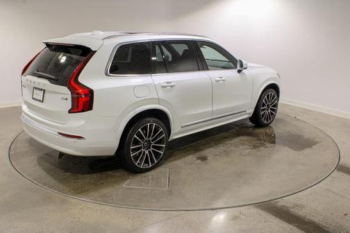 2026 Volvo XC90 B6 Plus 7-Seater