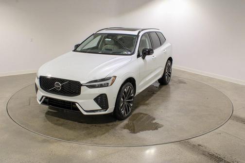 2026 Volvo XC60 B5 Ultra