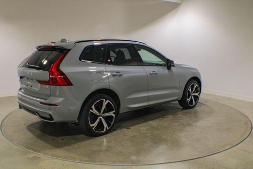 Vapour Grey Metallic 2025 Volvo XC60 Plug-In Hybrid Ultra, T8 AWD Electric/Gasoline, Dark
