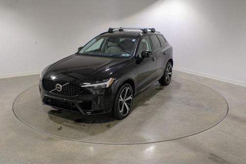 2024 Volvo XC60 Recharge Plug-In Hybrid T8 Ultimate Dark Theme