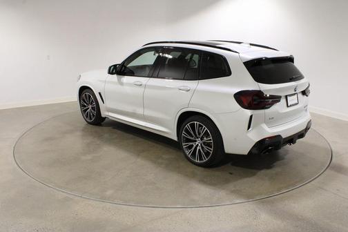 2024 BMW X3 M40i