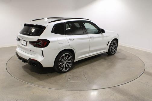 2024 BMW X3 M40i