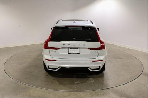 2022 Volvo XC60 Recharge Plug-In Hybrid T8 Polestar