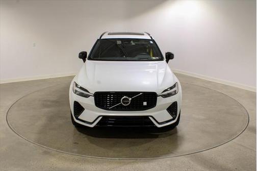 2022 Volvo XC60 Recharge Plug-In Hybrid T8 Polestar