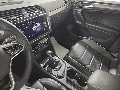 2022 Volkswagen Tiguan 2.0T SEL R-Line 4MOTION