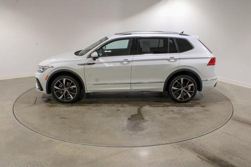 2022 Volkswagen Tiguan 2.0T SEL R-Line 4MOTION