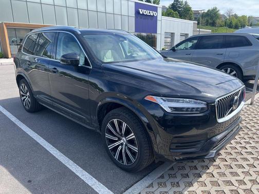 Onyx Black Metallic 2023 Volvo XC90 B5 Core