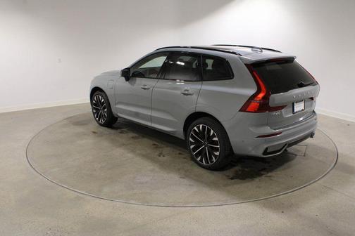2026 Volvo XC60 Plug-In Hybrid Ultra, T8 AWD Electric/Gasoline, Dark