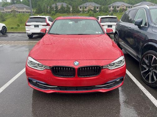 Melbourne Red Metallic 2018 BMW 330 i xDrive