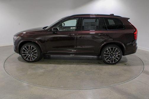 2026 Volvo XC90 B6 Ultra Dark Theme 7-Seater