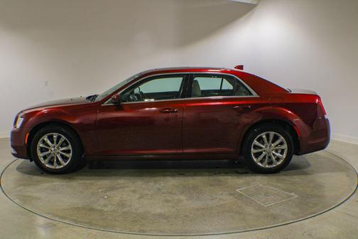 Velvet Red Pearlcoat 2015 Chrysler 300 Limited