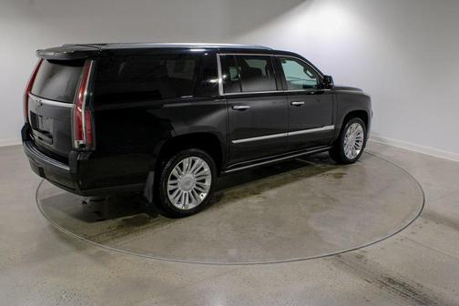 2019 Cadillac Escalade ESV Platinum