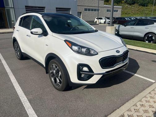 Snow White Pearl 2020 Kia Sportage EX
