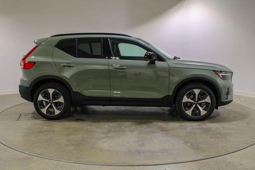 Sage Green Metallic 2023 Volvo XC40 B5 Plus Dark Theme