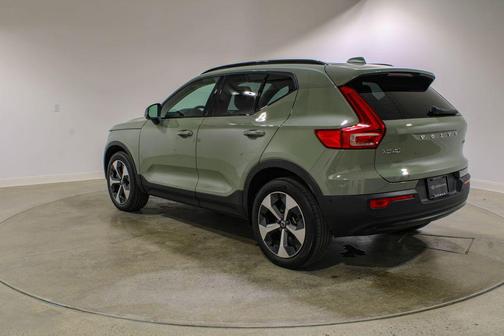Sage Green Metallic 2023 Volvo XC40 B5 Plus Dark Theme