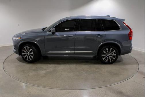 2023 Volvo XC90 B5 Plus