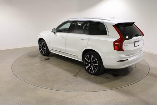 2024 Volvo XC90 B6 Plus Bright Theme 7-Seater