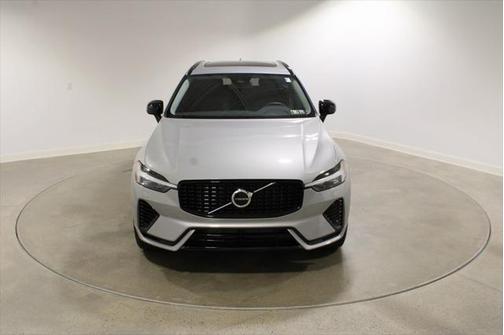 2025 Volvo XC60 Plug-In Hybrid T8 Core