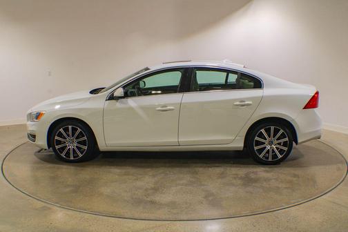 Ice White 2017 Volvo S60 Inscription T5 Platinum