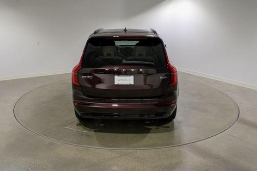 2026 Volvo XC90 B6 Ultra Dark Theme 6-Seater