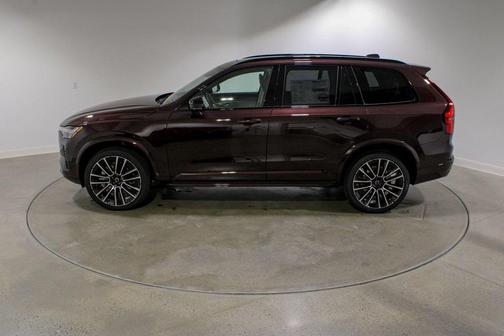 2026 Volvo XC90 B6 Ultra Dark Theme 6-Seater