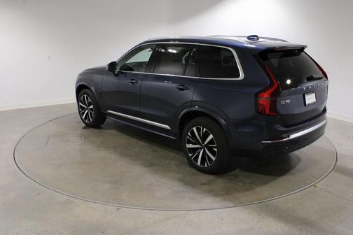 2026 Volvo XC90 B5 Core