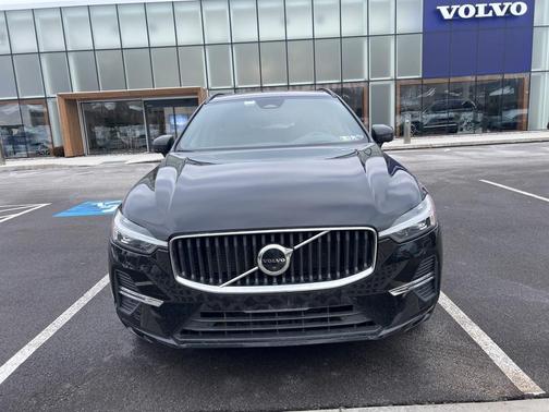 2022 Volvo XC60 B5 Momentum