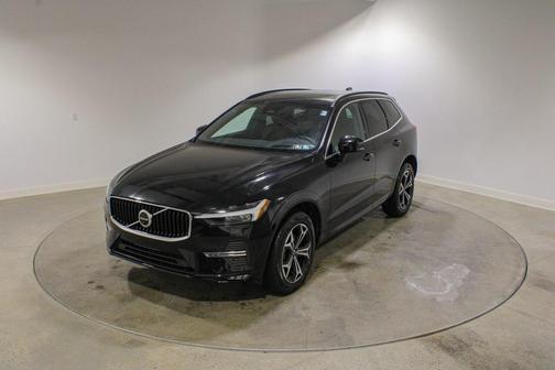 2022 Volvo XC60 B5 Momentum