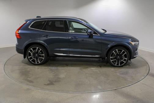 2023 Volvo XC60 Recharge Plug-In Hybrid Ultimate