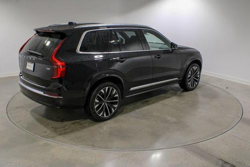 2026 Volvo XC90 Plug-In Hybrid T8 Plus 7-Seater