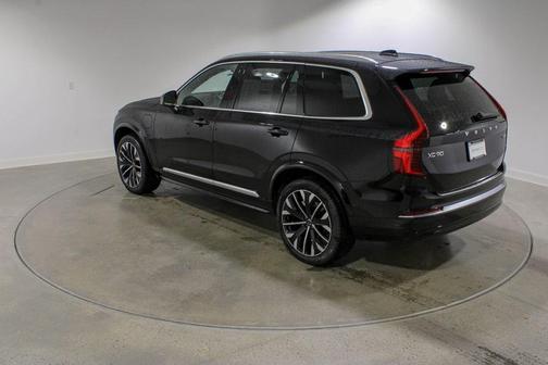 2026 Volvo XC90 Plug-In Hybrid T8 Plus 7-Seater
