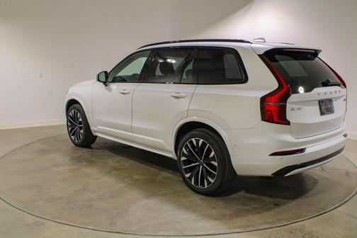 Crystal White Pearl 2026 Volvo XC90 Ultra Dark Theme, B6 AWD Gas (mild hybrid), Gasoline, 6 Seats