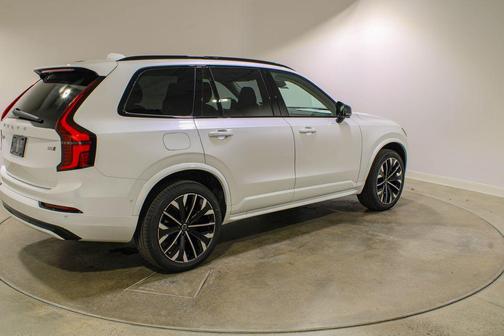 Crystal White Pearl 2026 Volvo XC90 Ultra Dark Theme, B6 AWD Gas (mild hybrid), Gasoline, 6 Seats