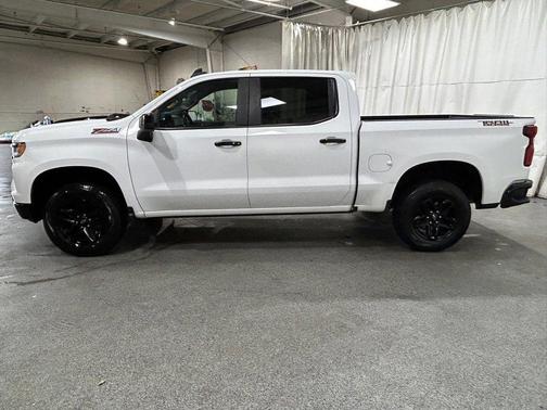 Summit White 2023 Chevrolet Silverado 1500 LT Trail Boss