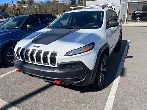Bright White Clearcoat 2015 Jeep Cherokee Trailhawk